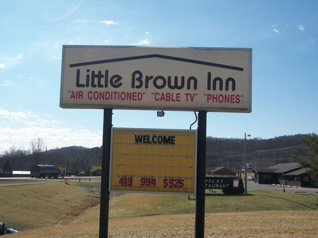 Mohican Little Brown Inn Loudonville Ngoại thất bức ảnh